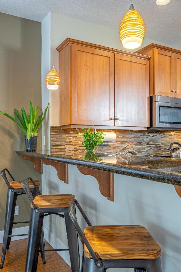 Modern Home, Four Bedrooms, King Beds Tigard Eksteriør bilde